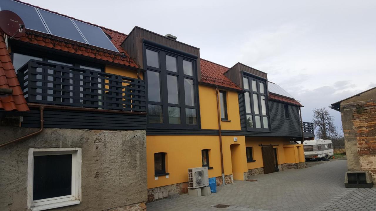 Ferienwohnung Auf Dem Bauernhof グロースレッシェン エクステリア 写真